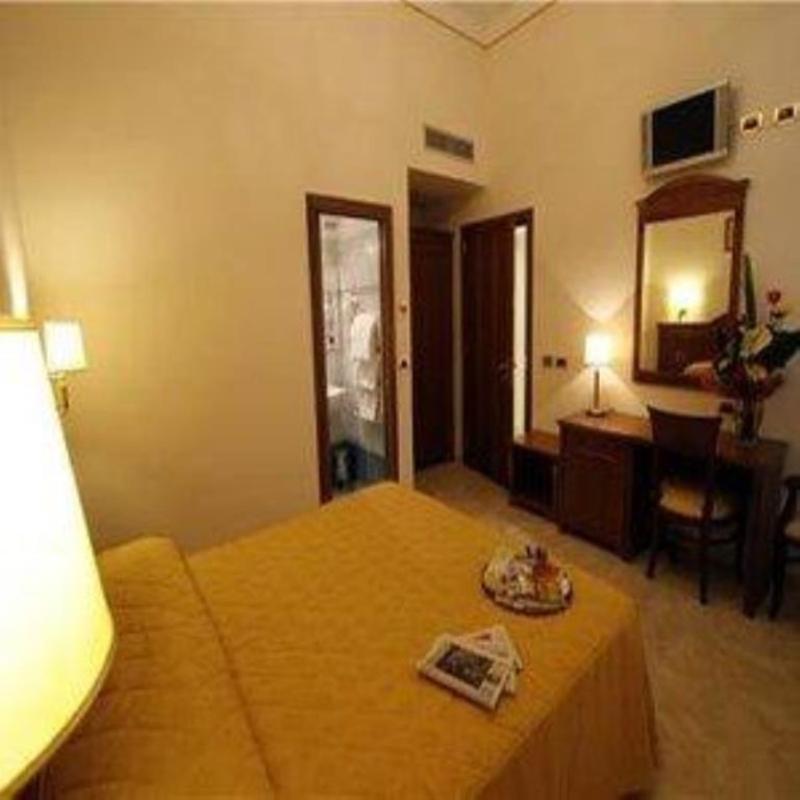 Hotel Il Duca Florenţa Exterior foto